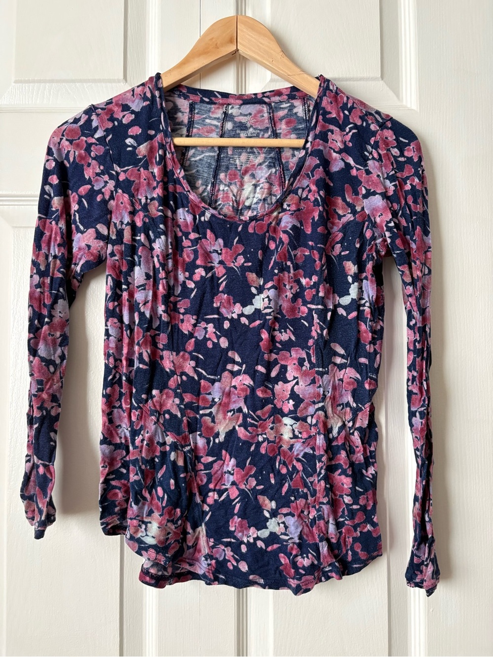 Simply Vera Vera Wang Navy Floral Scoop Neck Long Sleeve Top